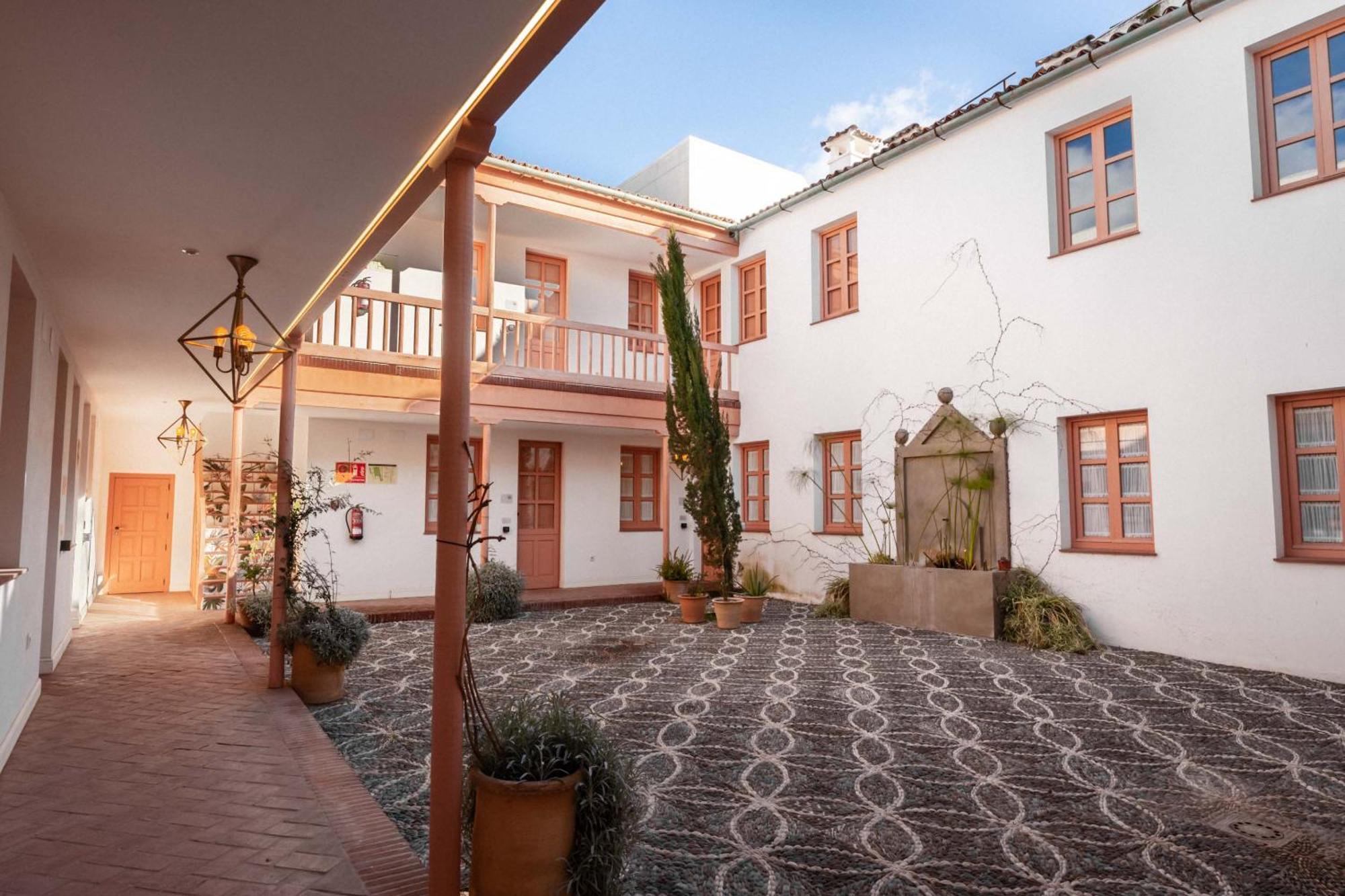 Limehome Cordoba Calle Pozanco Exterior photo