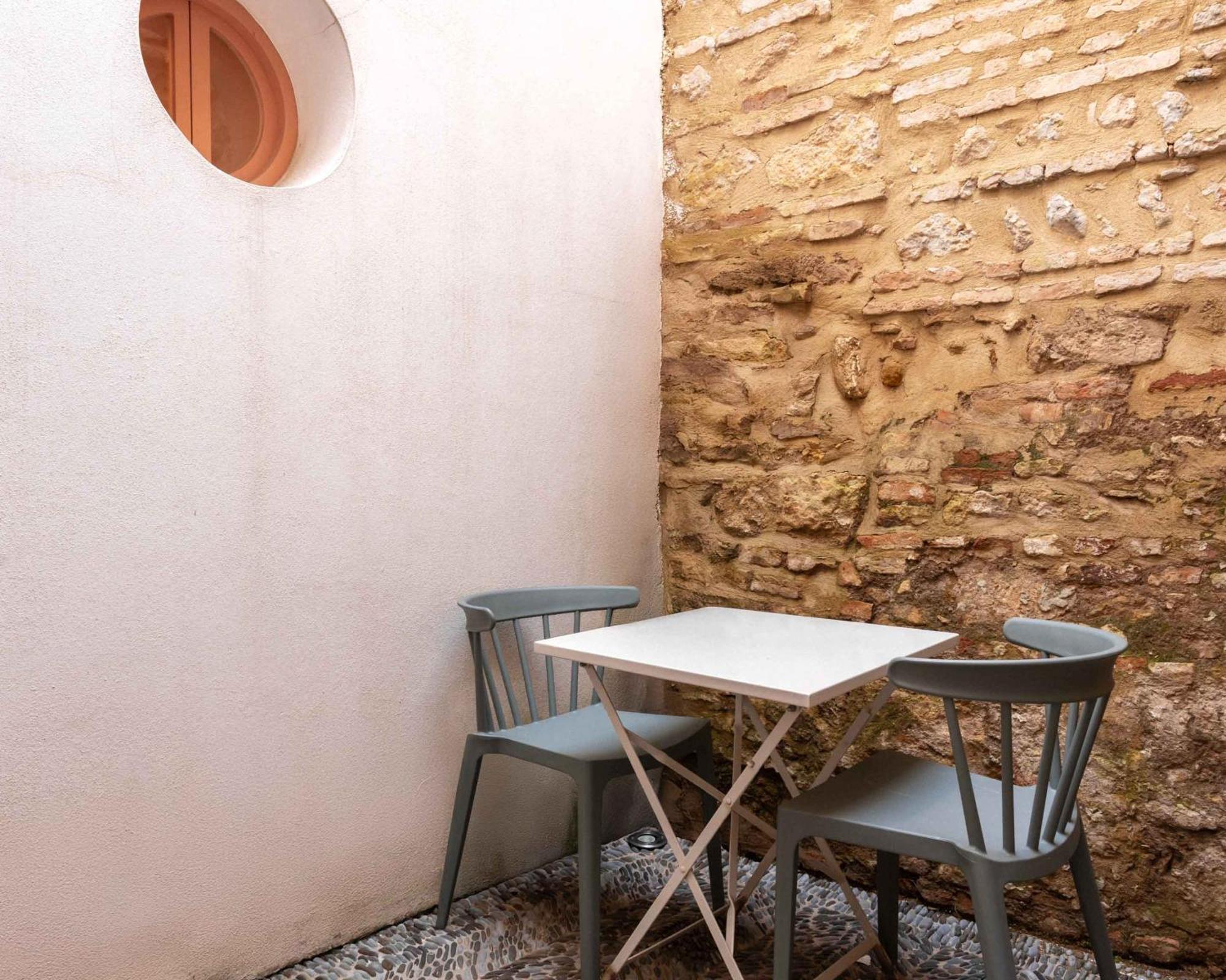Limehome Cordoba Calle Pozanco Exterior photo